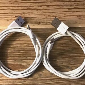 Apple Lot of 2 USB to Lightning Cable Charging Cords 3.5